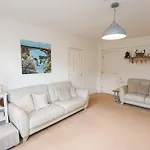 Happy Days Apartment