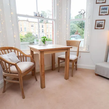 Happy Days Appartement *